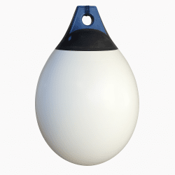 Castro-boy-vit-med-svart-top